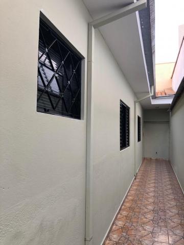 Alugar Casa / Padrão em Ribeirão Preto R$ 1.100,00 - Foto 9