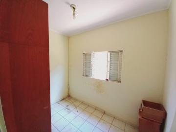 Alugar Casa / Padrão em Ribeirão Preto R$ 1.000,00 - Foto 3