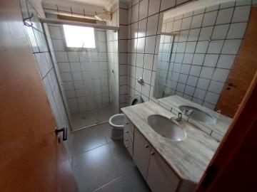 Alugar Apartamento / Padrão em Ribeirão Preto R$ 900,00 - Foto 4