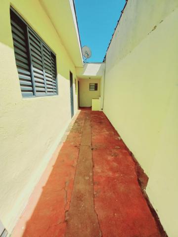 Alugar Casa / Padrão em Ribeirão Preto R$ 800,00 - Foto 10