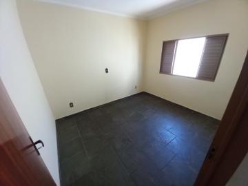 Alugar Casa / Padrão em Ribeirão Preto R$ 1.100,00 - Foto 4