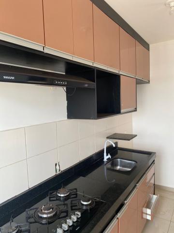 Alugar Apartamento / Padrão em Ribeirão Preto R$ 1.000,00 - Foto 11