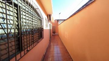 Alugar Casa / Padrão em Ribeirão Preto R$ 1.750,00 - Foto 14
