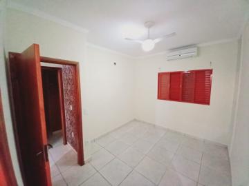 Alugar Casa / Padrão em Ribeirão Preto R$ 2.200,00 - Foto 9