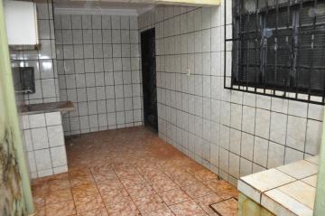 Alugar Casa / Padrão em Ribeirão Preto R$ 900,00 - Foto 15