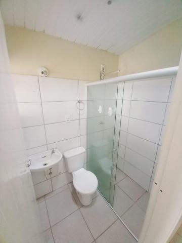 Alugar Casa / Padrão em Ribeirão Preto R$ 900,00 - Foto 4