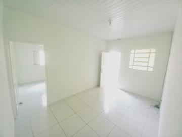 Alugar Casa / Padrão em Ribeirão Preto R$ 900,00 - Foto 1