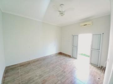 Alugar Casa / Padrão em Ribeirão Preto R$ 2.000,00 - Foto 4