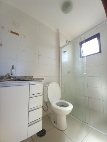 Alugar Apartamento / Padrão em Ribeirão Preto R$ 1.100,00 - Foto 4