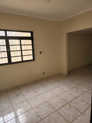 Alugar Comercial padrão / Casa comercial em Ribeirão Preto R$ 2.700,00 - Foto 1