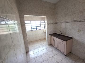 Alugar Casa / Padrão em Ribeirão Preto R$ 1.400,00 - Foto 5