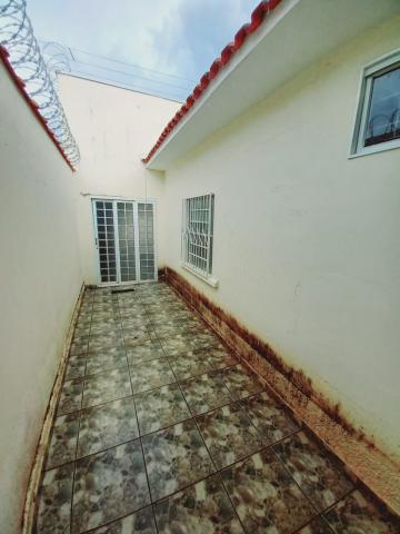 Alugar Casa / Padrão em Ribeirão Preto R$ 1.600,00 - Foto 15