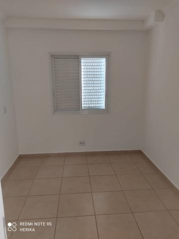 Alugar Apartamento / Padrão em Ribeirão Preto R$ 950,00 - Foto 3