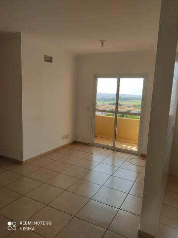 Alugar Apartamento / Padrão em Ribeirão Preto R$ 950,00 - Foto 2