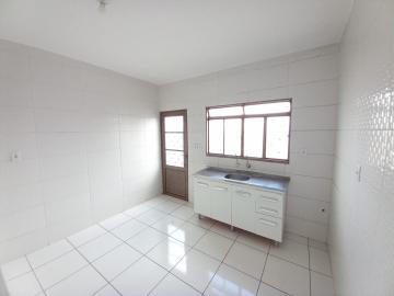 Alugar Casa / Padrão em Ribeirão Preto R$ 800,00 - Foto 5