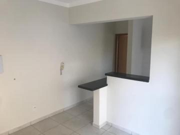 Alugar Apartamento / Padrão em Ribeirão Preto R$ 1.000,00 - Foto 3