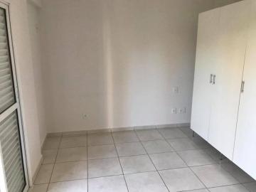 Alugar Apartamento / Padrão em Ribeirão Preto R$ 1.000,00 - Foto 9