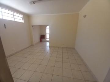 Alugar Casa / Padrão em Ribeirão Preto R$ 2.900,00 - Foto 2