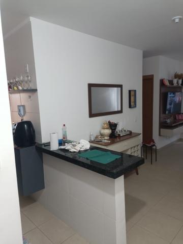 Alugar Apartamento / Padrão em Ribeirão Preto R$ 1.100,00 - Foto 2