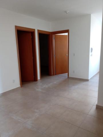 Alugar Apartamento / Padrão em Bonfim Paulista R$ 800,00 - Foto 4