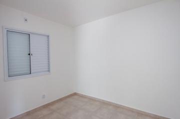 Alugar Apartamento / Padrão em Bonfim Paulista R$ 800,00 - Foto 6