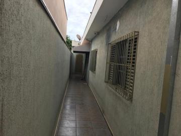 Alugar Casa / Padrão em Ribeirão Preto R$ 800,00 - Foto 14