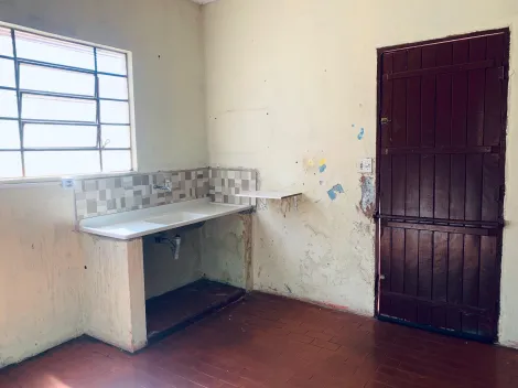 Alugar Casa / Padrão em Ribeirão Preto R$ 900,00 - Foto 9