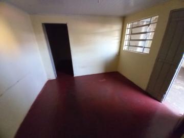 Casa / Padrão em Ribeirão Preto Alugar por R$550,00