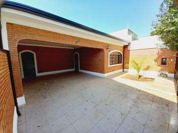 Casa / Padrão em Ribeirão Preto Alugar por R$2.000,00