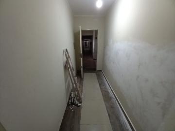 Alugar Apartamento / Padrão em Ribeirão Preto R$ 690,00 - Foto 3