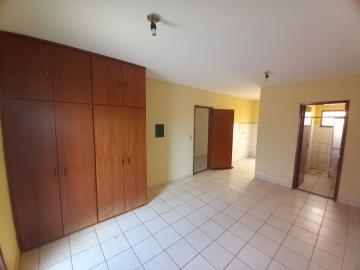 Alugar Apartamento / Kitnet em Ribeirão Preto R$ 850,00 - Foto 3