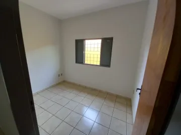 Alugar Casa / Padrão em Ribeirão Preto R$ 1.600,00 - Foto 8