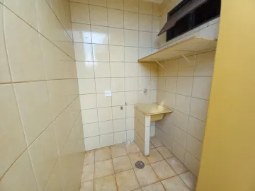 Alugar Casa / Padrão em Ribeirão Preto R$ 1.600,00 - Foto 14