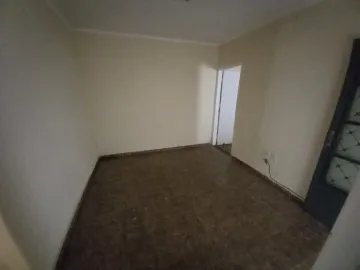 Alugar Casa / Padrão em Ribeirão Preto R$ 800,00 - Foto 3