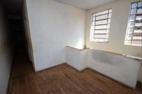 Alugar Casa / Padrão em Ribeirão Preto R$ 1.275,00 - Foto 1