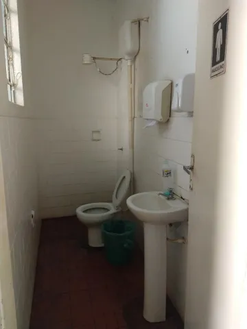 Alugar Casa / Padrão em Ribeirão Preto R$ 1.300,00 - Foto 9