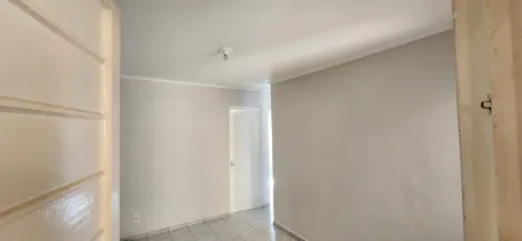 Alugar Apartamentos / Padrão em Ribeirão Preto R$ 850,00 - Foto 1