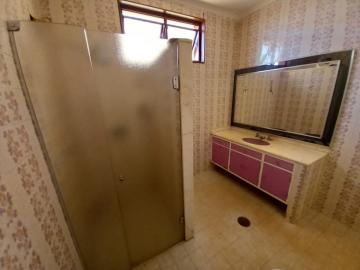 Alugar Casas / Padrão em Ribeirão Preto R$ 2.800,00 - Foto 13