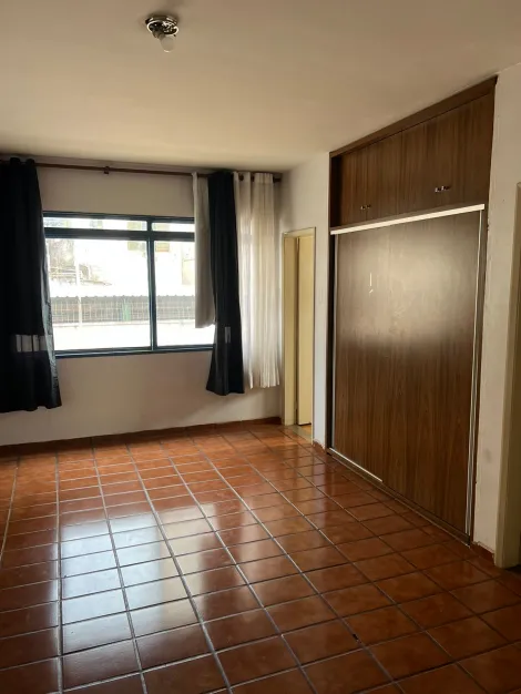 Alugar Apartamento / Padrão em Ribeirão Preto R$ 750,00 - Foto 4