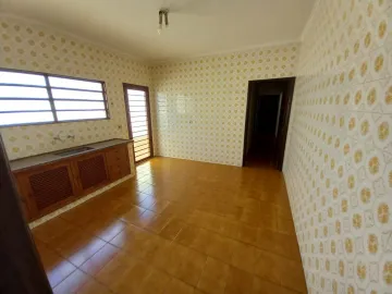 Alugar Casa / Padrão em Ribeirão Preto R$ 1.400,00 - Foto 5