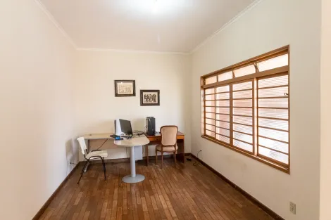 Alugar Casa / Padrão em Ribeirão Preto R$ 2.500,00 - Foto 2