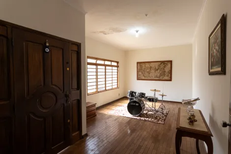 Alugar Casa / Padrão em Ribeirão Preto R$ 2.500,00 - Foto 4