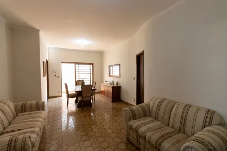 Alugar Casa / Padrão em Ribeirão Preto R$ 2.500,00 - Foto 7