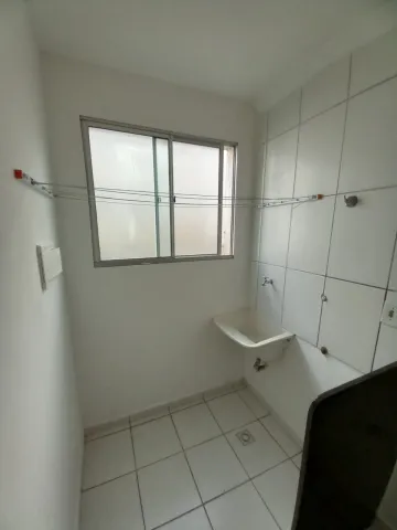 Alugar Apartamento / Padrão em Ribeirão Preto R$ 700,00 - Foto 11