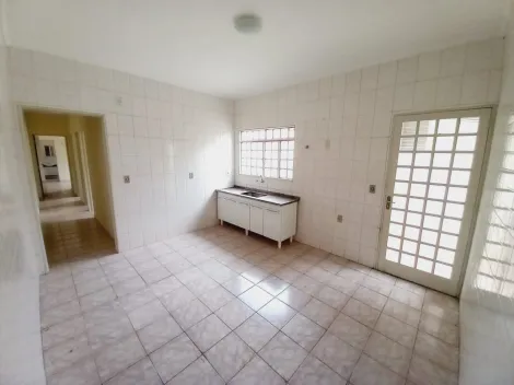 Alugar Casa / Padrão em Ribeirão Preto R$ 1.500,00 - Foto 2