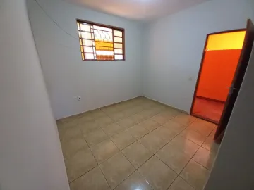 Alugar Casa / Padrão em Ribeirão Preto R$ 1.000,00 - Foto 10