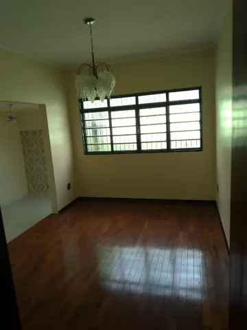 Alugar Casa / Padrão em Ribeirão Preto R$ 1.800,00 - Foto 5