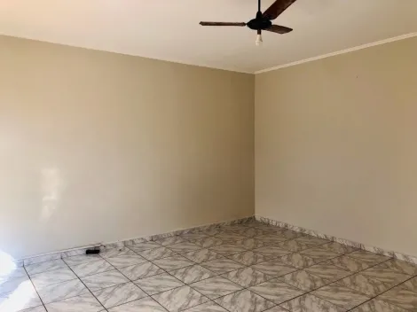 Alugar Casa / Padrão em Ribeirão Preto R$ 1.800,00 - Foto 6