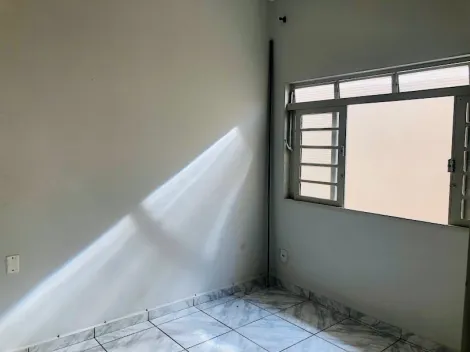 Alugar Casas / Padrão em Ribeirão Preto R$ 1.800,00 - Foto 9