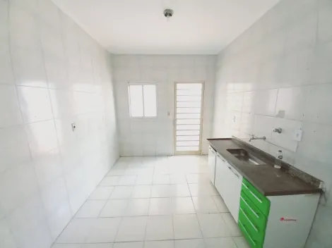 Alugar Casas / Padrão em Ribeirão Preto R$ 950,00 - Foto 6